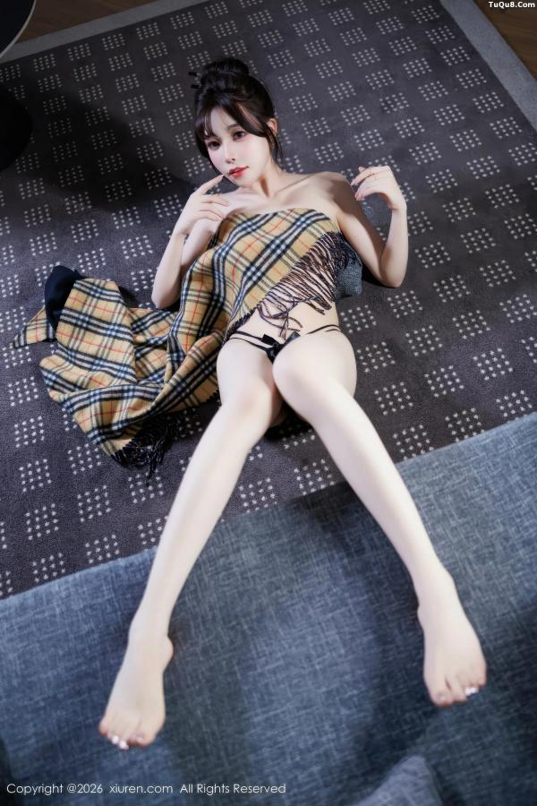   [XiuRen]高清写真图 2026.01.27 No.11281 莉芝荔枝 黑色西服第71张图片